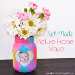 Kid-Made Picture Frame Vase - Perfect spring craft or Mother's Day gift!